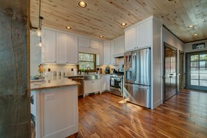 Cabin, 3 Bedrooms | Private kitchen | Fridge, microwave, stovetop, dishwasher - Bear Claw Cabin by Escape to Blue Ridge (Cherry Log)