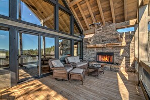 Cabin, 3 Bedrooms | Living room | TV - Bear Claw Cabin by Escape to Blue Ridge (Cherry Log)