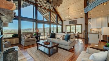 Cabin, 3 Bedrooms | Living room | TV