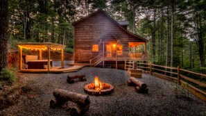 Exterior - Cozy Cub Cabin by Escape to Blue Ridge (Blue Ridge)
