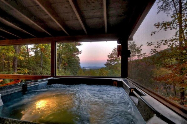 Private spa tub