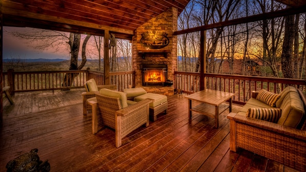 Cabin, 3 Bedrooms | Balcony - Black Dog of Blue Ridge by Escape to Blue Ridge (Blue Ridge)
