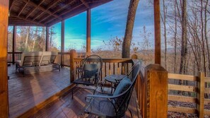 Cabin, 3 Bedrooms | Balcony
