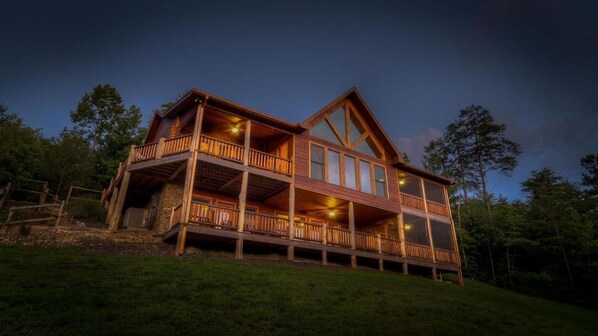Cabin, 4 Bedrooms | Exterior