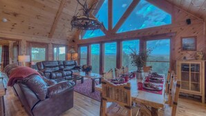 Interior - Cloud Top Cabin by Escape to Blue Ridge (Blue Ridge)
