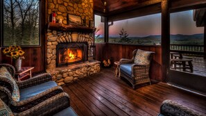 Cabin, 3 Bedrooms | Living room