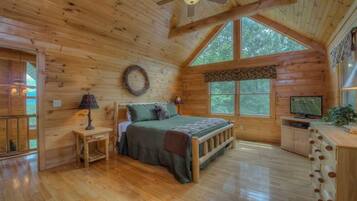 Cabin, 3 Bedrooms | 3 bedrooms, iron/ironing board, free WiFi, bed sheets