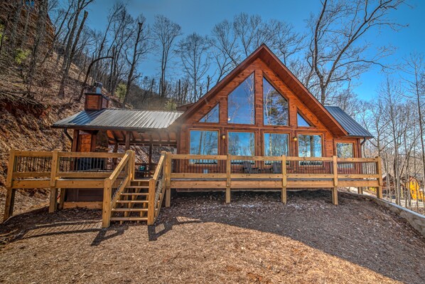 Cabin, 4 Bedrooms | Exterior