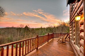 Cabin, 3 Bedrooms | Balcony