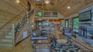 Kabin, 4 kamar tidur | Ruang keluarga | TV