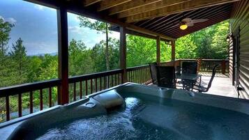 مغطس سبا خارجي