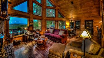 Cabin, 4 Bedrooms | Living room | TV