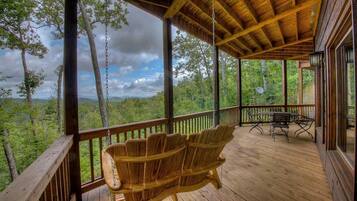 Cabin, 4 Bedrooms | Balcony