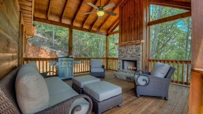 BBQ/picnic Area - Candlestick Cottage by Escape to Blue Ridge (Blue Ridge)
