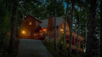 Cabin, 3 Bedrooms | Exterior