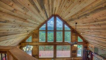 Cabin, 3 Bedrooms | 3 bedrooms, iron/ironing board, free WiFi, bed sheets