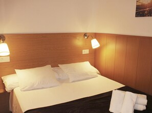 1 bedroom, iron/ironing board, free Internet, bed sheets