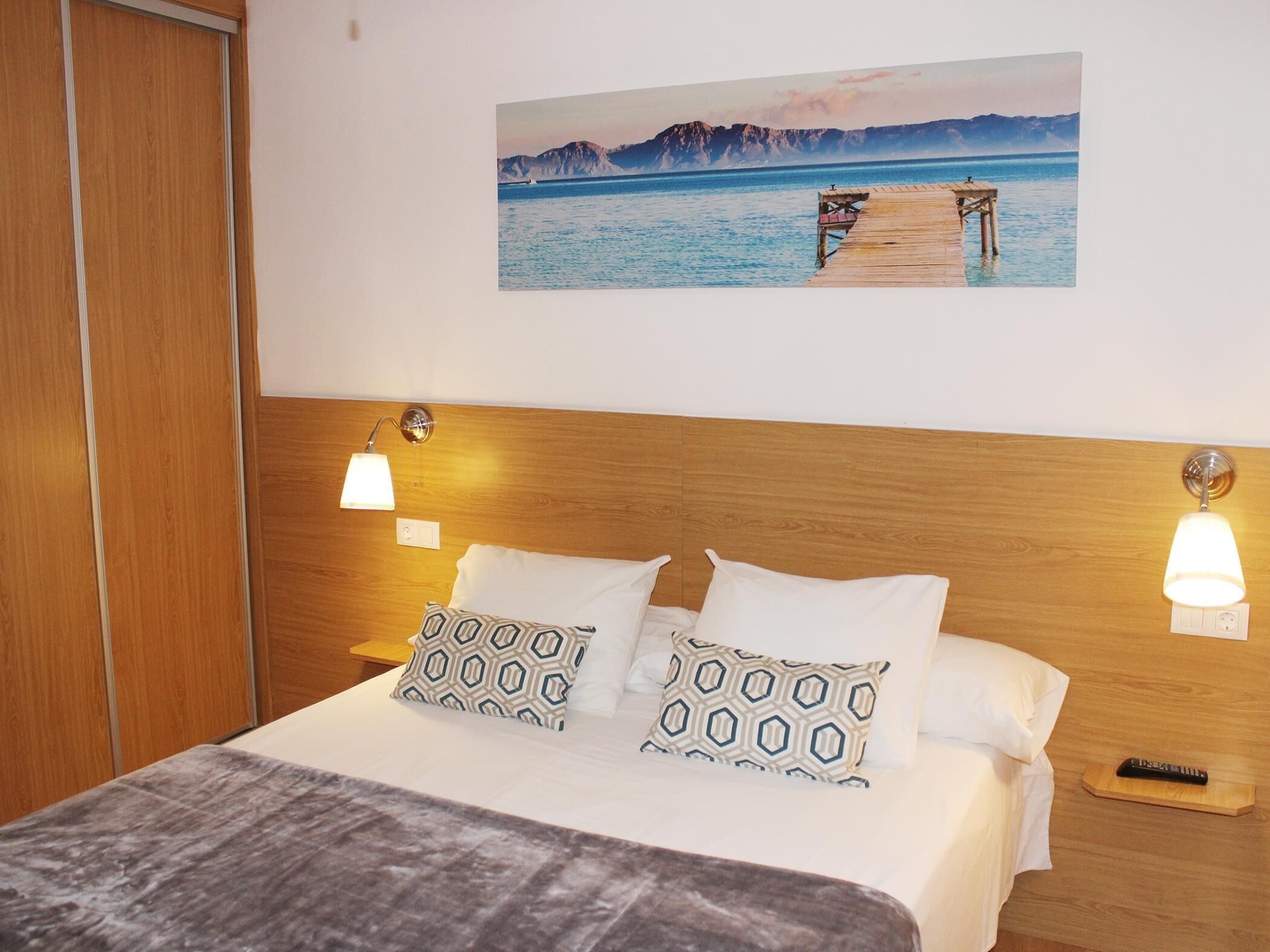 3 chambres, fer et planche à repasser, accès Internet, draps fournis