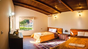 Deluxe Double Room | Free WiFi - Yakumama Hostel y Restaurant (Acopampa)