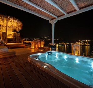 Terrace/patio - The Summit of Mykonos - The Royal Apartment with Outdoor Jacuzzi (Kalo Livadi, Mykonos)