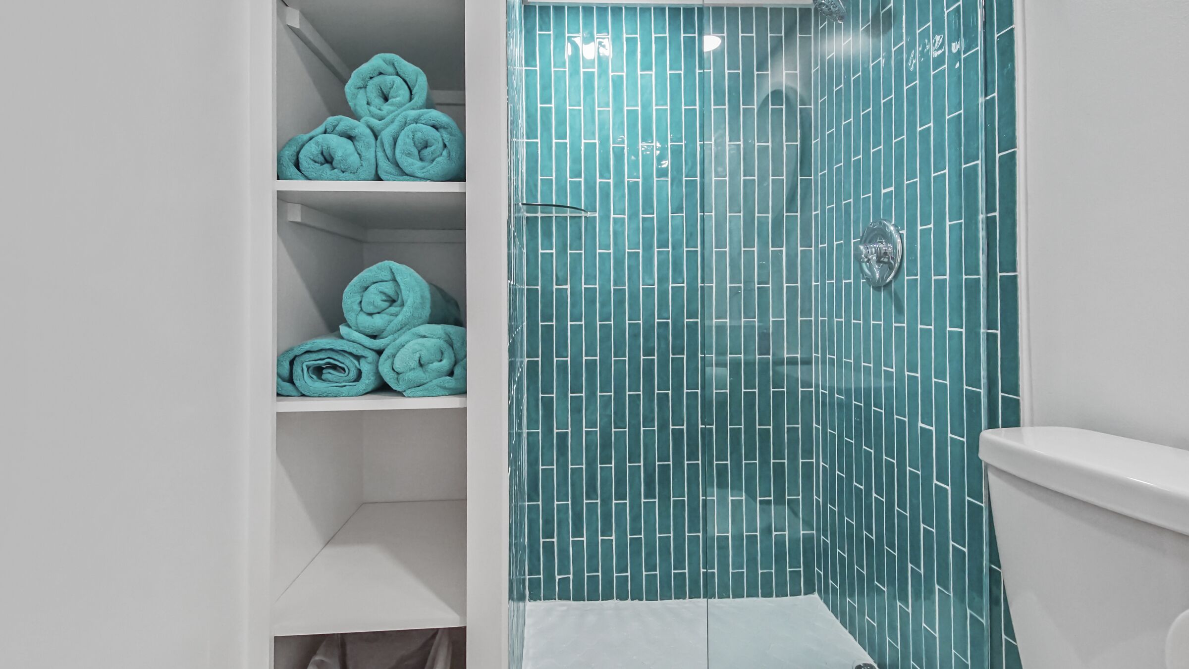 AquaVista 802-W + Beachfront