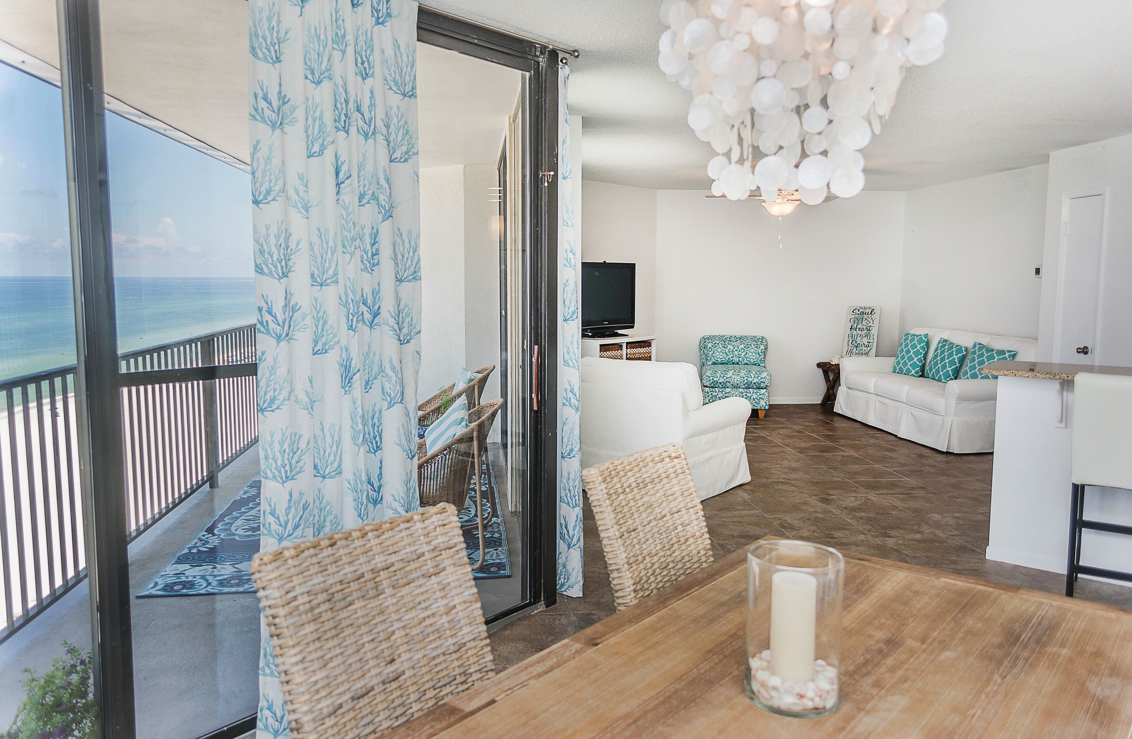 AquaVista 802-W + Beachfront