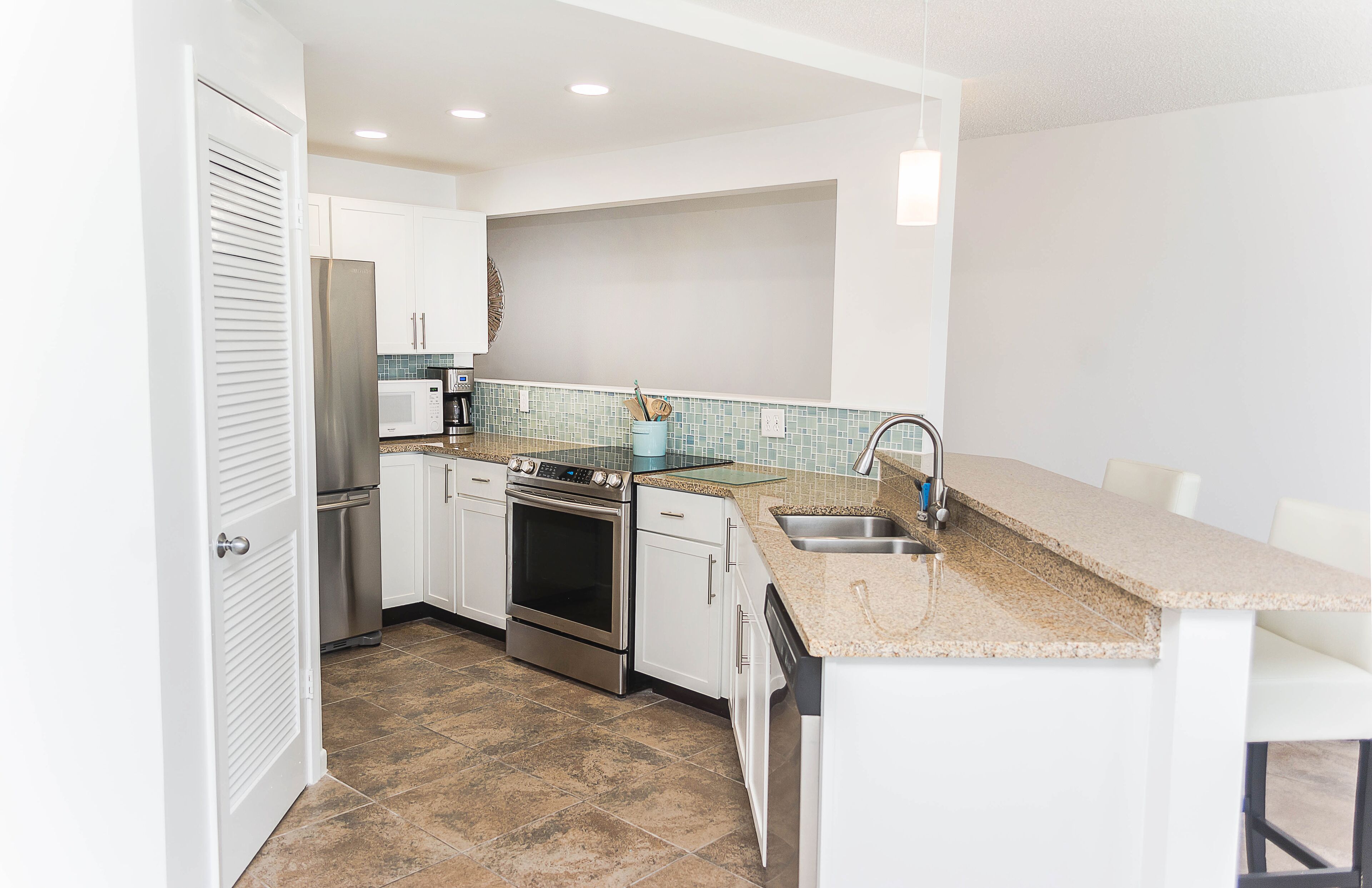 AquaVista 802-W + Beachfront