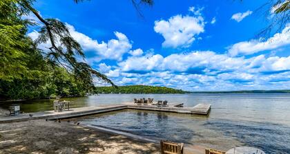 Rosseau Beachfront Cottage! Sunrises & Sunsets! Sleeps 15! MUST SEE!