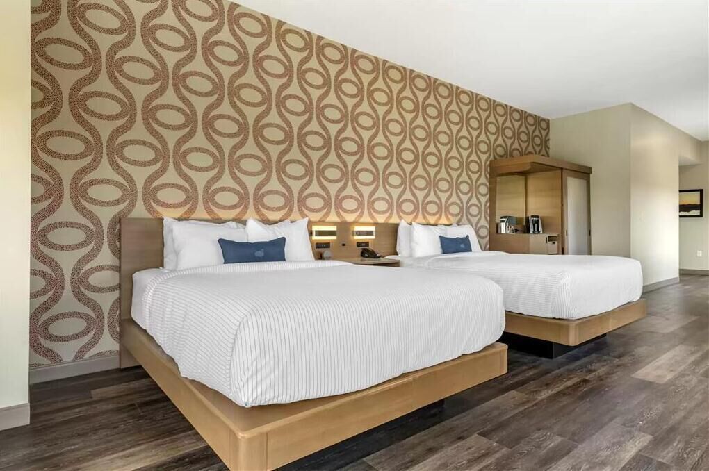 1 bedroom, egyptian cotton sheets, premium bedding, pillow-top beds