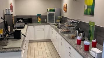 包含每日欧式早餐