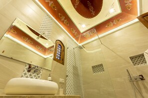 Deluxe Double Room (Tihia) | Bathroom - Riad Agdal Royal (Marrakech)
