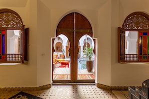 Comfort Double Room (Tala) | In-room safe, desk, free WiFi, bed sheets