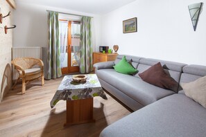 DVD-Player, Tischtennisplatte