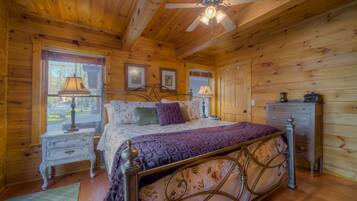 Cabin, 3 Bedrooms | 3 bedrooms, individually decorated, individually furnished