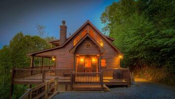 Cabin, 3 Bedrooms | Exterior