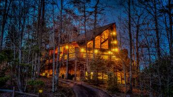 Cabin, 3 Bedrooms | Exterior