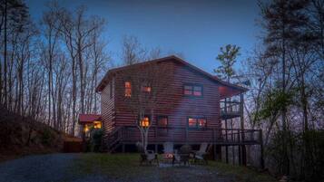 Cabin, 3 Bedrooms | Exterior