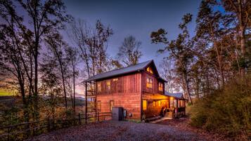 Cabin, 4 Bedrooms | Exterior