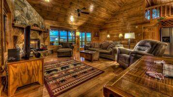 Cabin, 3 Bedrooms | Living room | TV