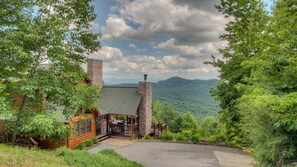 Exterior - High Five Lodge by Escape to Blue Ridge (Mineral Bluff)