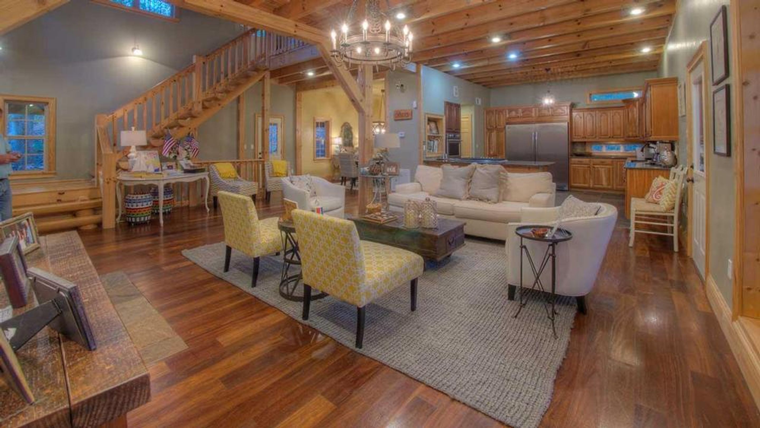 Cabin, 6 Bedrooms | Living room | TV