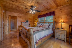 Cabin, 3 Bedrooms | 3 bedrooms, individually decorated, individually furnished