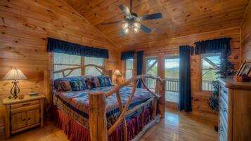 Cabin, 3 Bedrooms | 3 bedrooms, individually decorated, individually furnished