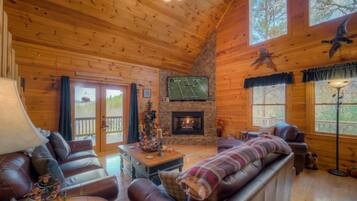Cabin, 3 Bedrooms | Living room | TV