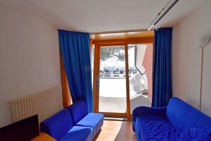 TV - Ville Golf & Ski Two-room apartment MhD (Madonna di Campiglio)