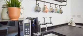 Host & Stay | Harbour Cottage