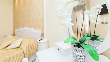 1 habitación, wifi y ropa de cama