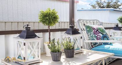 Morton Cottage at Lemon Tree - Pet Friendly - Walk to Water