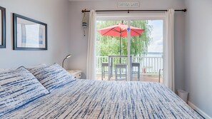 2 bedrooms, iron/ironing board, internet, bed sheets