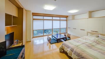 2 bedrooms, individually decorated, individually furnished